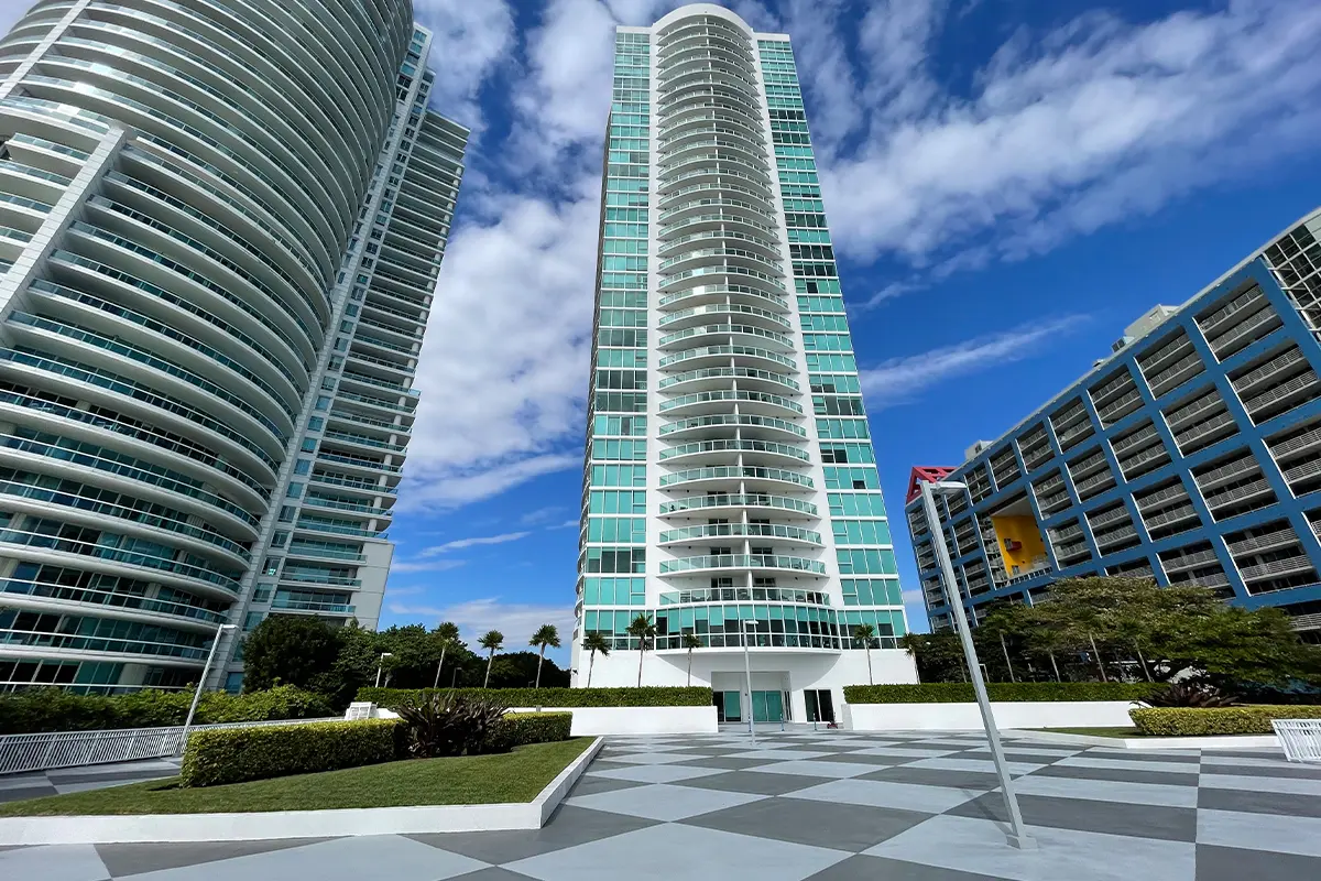 Skyline on Brickell features a modern glass tower in Miami's urban landscape.